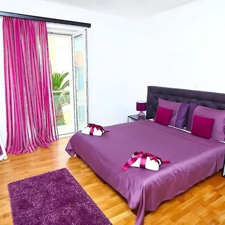Apartment Retreat *